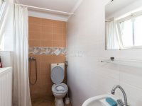 Eladó családi ház, Szombathelyen 95 M Ft, 9 szobás