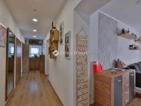 Eladó családi ház, Pécsett 94.9 M Ft, 3 szobás