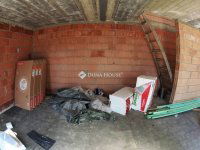 Eladó ikerház, Szegeden 99 M Ft, 3 szobás / költözzbe.hu