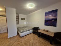 Eladó téglalakás, Siófokon 69.6 M Ft, 1 szobás