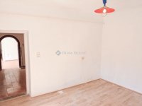 Eladó családi ház, Batykon 22 M Ft, 5 szobás