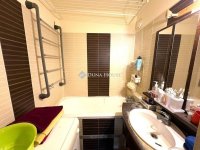 Eladó panellakás, Szegeden 53 M Ft, 3 szobás