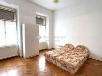 Eladó téglalakás, Szombathelyen 69 M Ft, 4 szobás