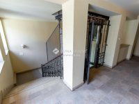 Eladó téglalakás, VI. kerületben 476.25 M Ft, 5 szobás