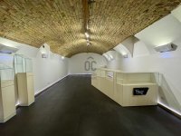 Eladó üzlethelyiség, IX. kerületben 117 M Ft