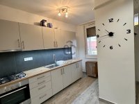 Eladó panellakás, Lentiben 28.5 M Ft, 3 szobás