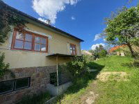 Eladó családi ház, Sukorón 64.9 M Ft, 3 szobás