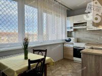 Eladó panellakás, Kecskeméten 43.9 M Ft, 3 szobás