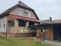 Eladó családi ház, Balatonlelleén 129.9 M Ft, 2+4 szobás