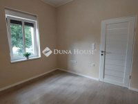 Eladó téglalakás, Baján 34.9 M Ft, 2 szobás