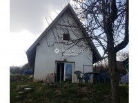 Eladó családi ház, Pécsett 16 M Ft, 1 szobás
