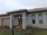 Eladó családi ház, Röszkén 88.99 M Ft, 4 szobás