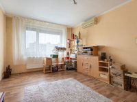 Eladó panellakás, XIX. kerületben 67 M Ft, 3 szobás