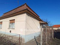 Eladó családi ház, Jászfényszarun 25.9 M Ft, 2 szobás