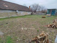 Eladó családi ház, Rádfalván 13.8 M Ft, 2 szobás