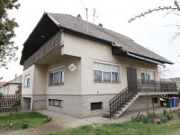 Eladó családi ház, Ágasegyházán 68 M Ft, 5 szobás