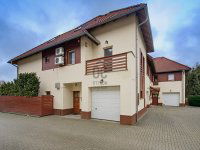 Eladó családi ház, Szentendrén 175 M Ft, 6 szobás