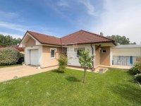 Eladó családi ház, Máriakálnokon 125 M Ft, 4 szobás