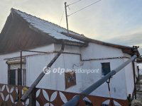 Eladó családi ház, Hosszúpályin 16.5 M Ft, 2 szobás