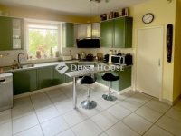 Eladó családi ház, Telkin 179 M Ft, 3+1 szobás