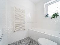 Eladó ikerház, III. kerületben 319.9 M Ft, 5 szobás