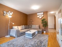 Eladó téglalakás, VI. kerületben 85.5 M Ft, 2 szobás