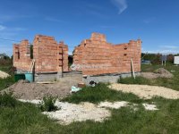 Eladó családi ház, Kesztölcön, Esztergomi utcában 60 M Ft