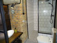 Eladó üzlethelyiség