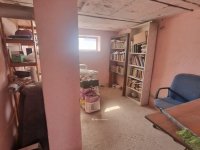 Eladó családi ház, Tasson 35.8 M Ft, 3 szobás