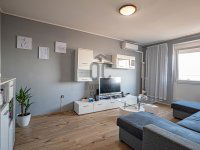 Eladó panellakás, Szekszárdon, Dr. Hirling Ádám utcában