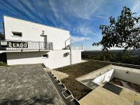 Eladó családi ház, Pécsett 149.9 M Ft, 4 szobás