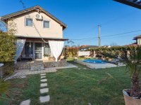 Eladó ikerház, Nagytarcsán 126 M Ft, 4 szobás