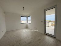 Eladó sorház, Velencén 198 M Ft, 5 szobás / költözzbe.hu