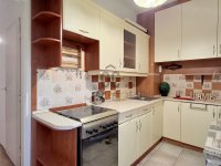 Eladó panellakás, Pécsett 42.5 M Ft, 2 szobás