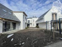 Eladó téglalakás, Kecskeméten 177 M Ft, 4 szobás