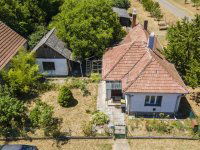 Eladó családi ház, Karácsondon 16.99 M Ft, 2 szobás
