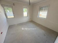 Eladó ikerház, Tiszakécskén 59.9 M Ft, 2 szobás