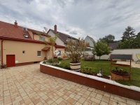 Eladó családi ház, Székesfehérvárott 169 M Ft, 4 szobás