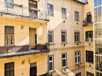 Eladó téglalakás, VIII. kerületben, Krúdy utcában 81 M Ft