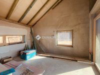 Eladó családi ház, Csömörön 253 M Ft, 4 szobás