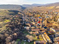 Eladó telek