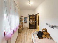 Eladó családi ház, Kecskeméten 119.8 M Ft, 5 szobás