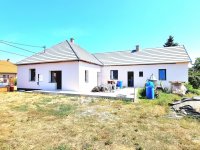 Eladó családi ház, Bernecebarátiban 56 M Ft, 3 szobás