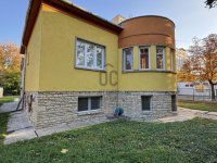 Eladó családi ház, X. kerületben 265 M Ft, 7 szobás