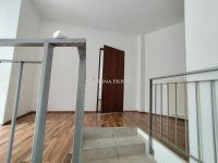 Eladó téglalakás, VI. kerületben 202.536 M Ft, 5 szobás