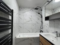 Eladó panellakás, IV. kerületben 93 M Ft, 2+1 szobás