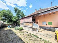 Eladó családi ház, Sándorfalván 65 M Ft, 4 szobás