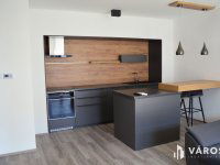 Kiadó téglalakás, albérlet