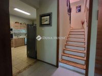 Eladó családi ház, Szegeden 210 M Ft, 6 szobás