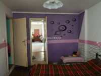 Eladó családi ház, Pécsett 46.9 M Ft, 3 szobás